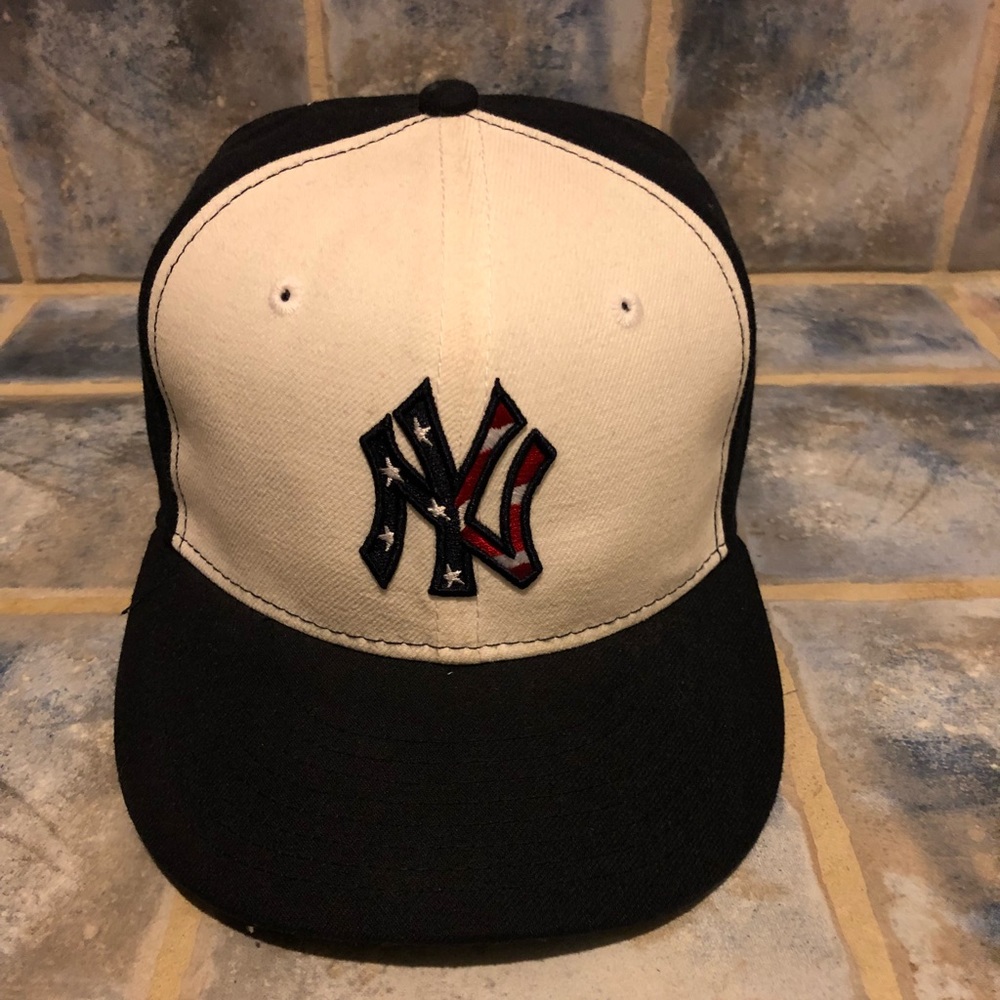 New York Yankees new era fitted hat size 7
